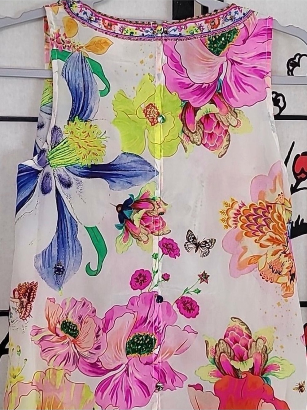 Camilla NWT Fairy Gang V Neck Button Back 100% Silk Top - Picture 7 of 13